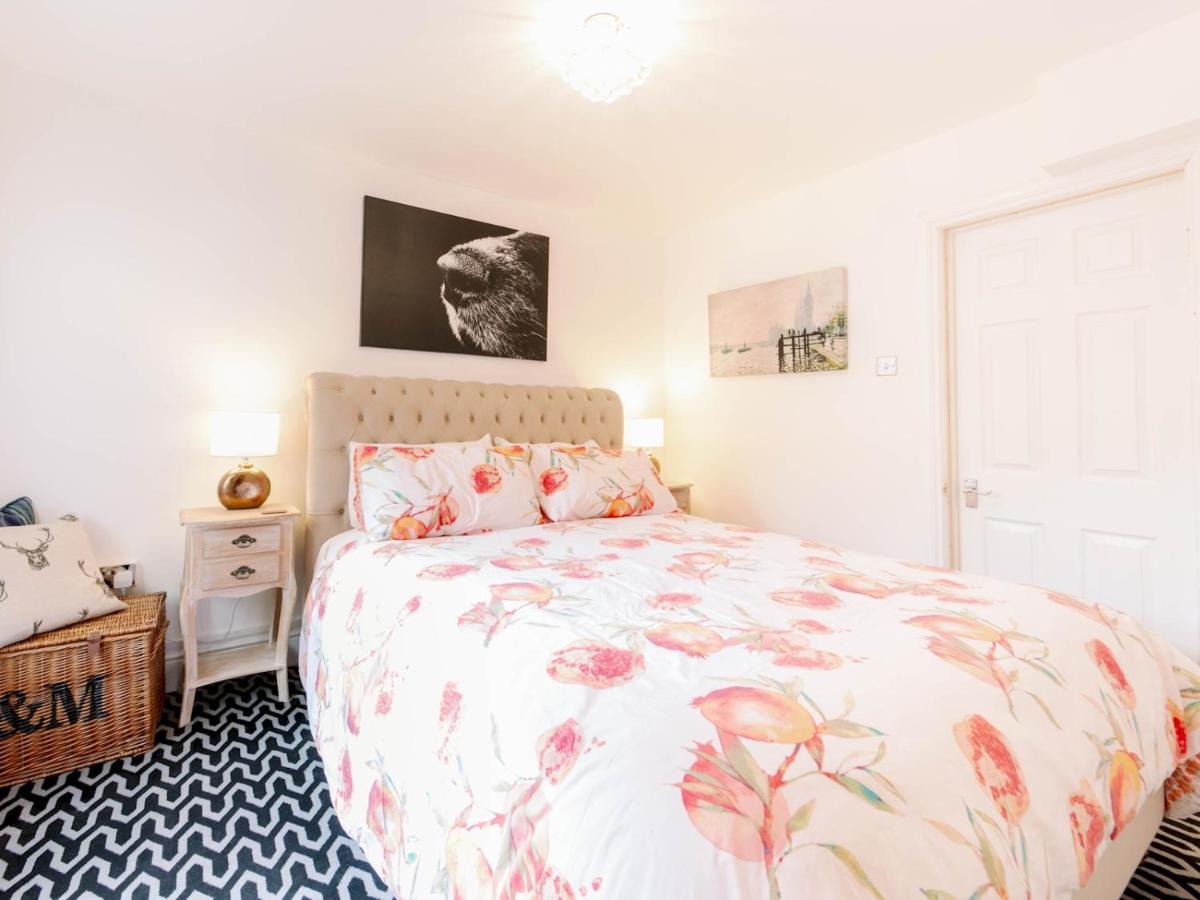 Ferienwohnung Pass The Keys Recently Renovated 1Br Flat With Private Garden In South London Exterior foto