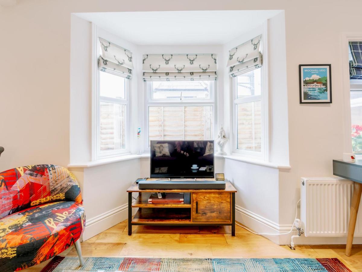 Ferienwohnung Pass The Keys Recently Renovated 1Br Flat With Private Garden In South London Exterior foto