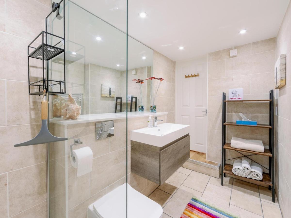 Ferienwohnung Pass The Keys Recently Renovated 1Br Flat With Private Garden In South London Exterior foto