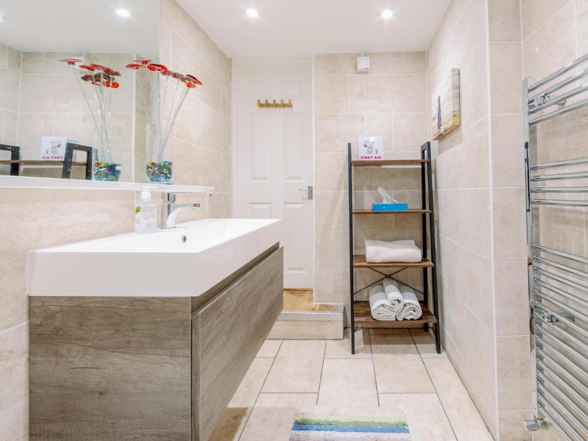 Ferienwohnung Pass The Keys Recently Renovated 1Br Flat With Private Garden In South London Exterior foto