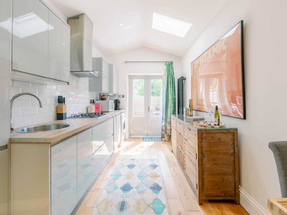 Ferienwohnung Pass The Keys Recently Renovated 1Br Flat With Private Garden In South London Exterior foto